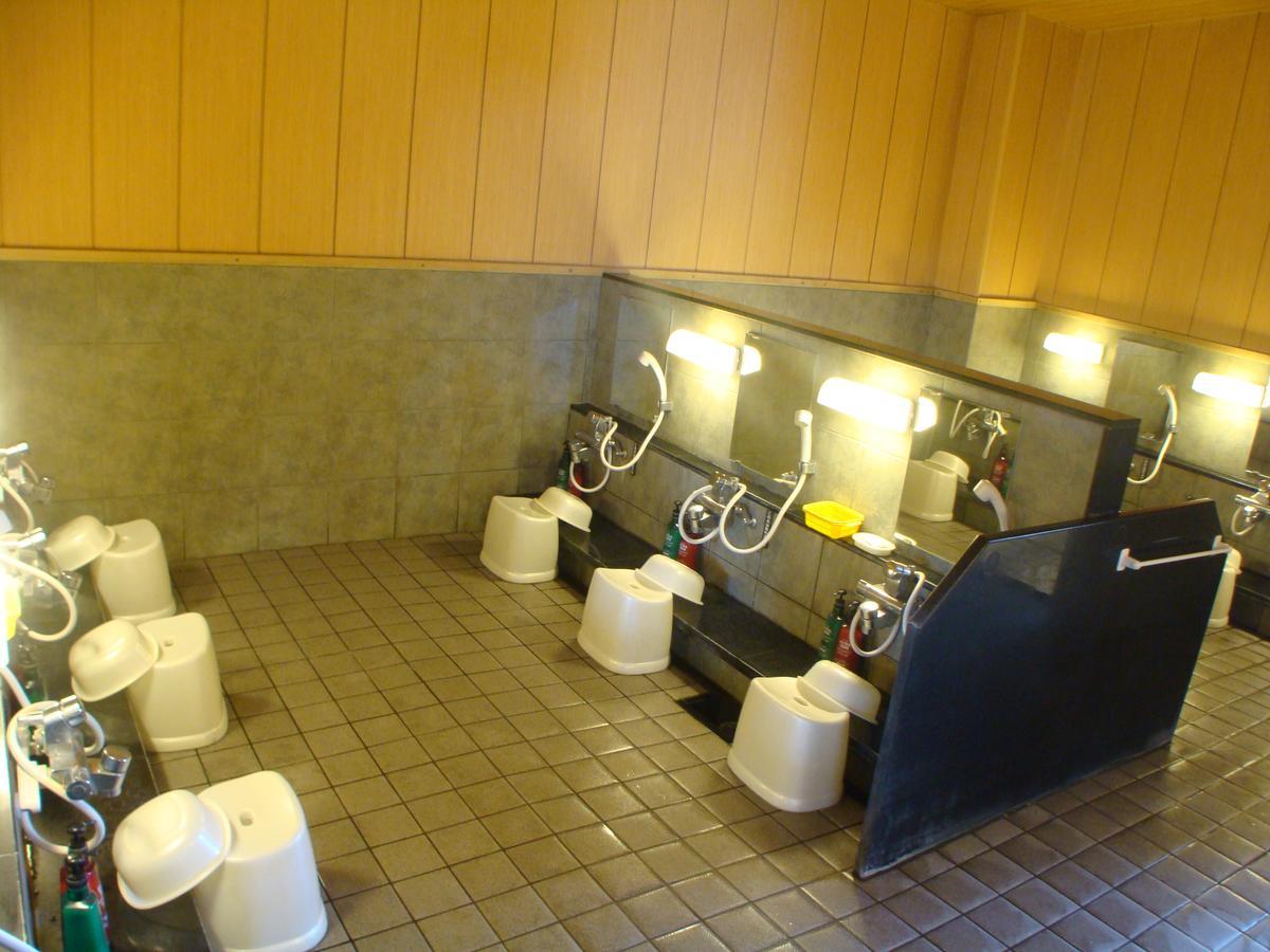 Kumamoto Capsule Hotel Екстер'єр фото