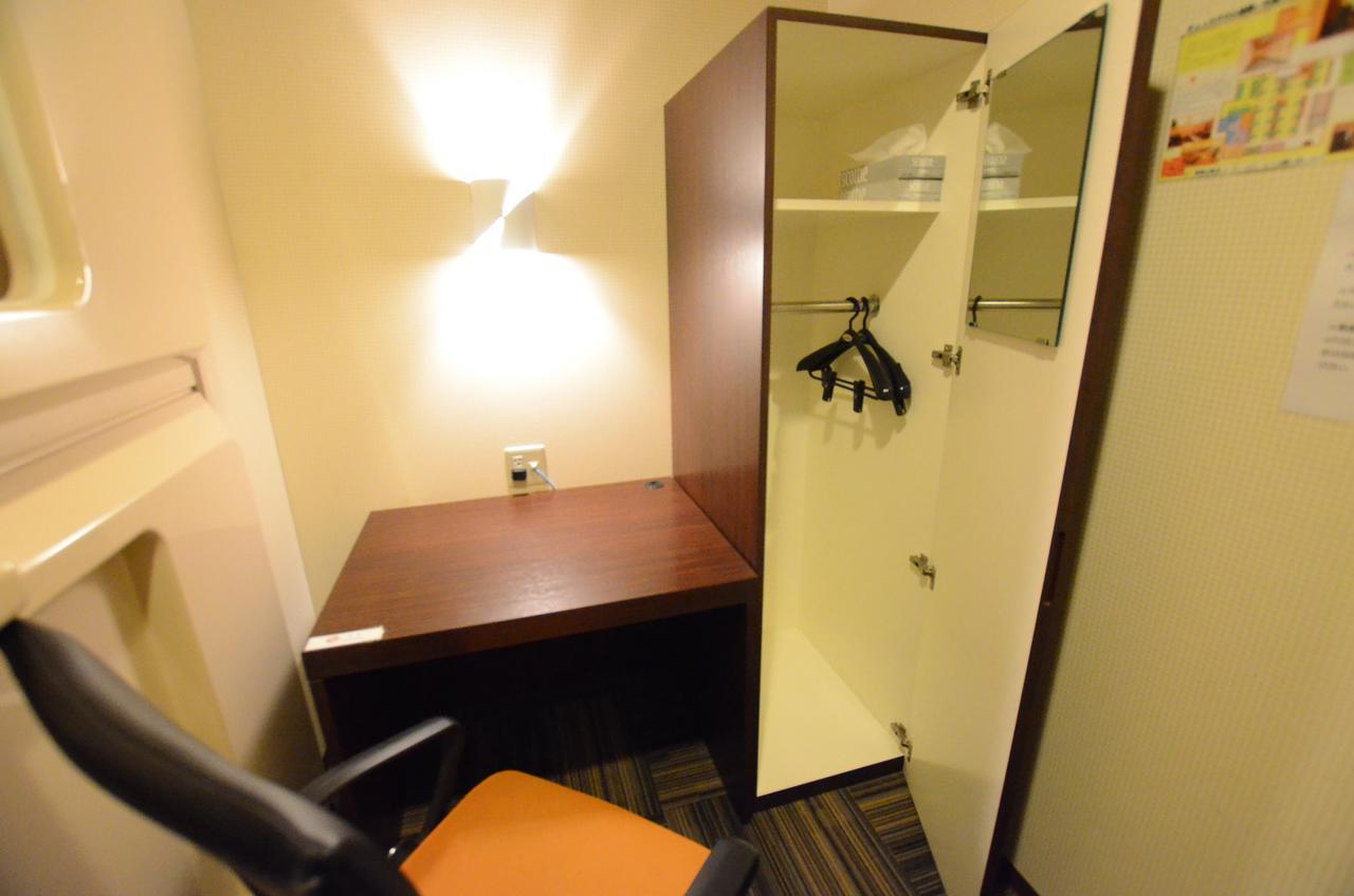 Kumamoto Capsule Hotel Екстер'єр фото