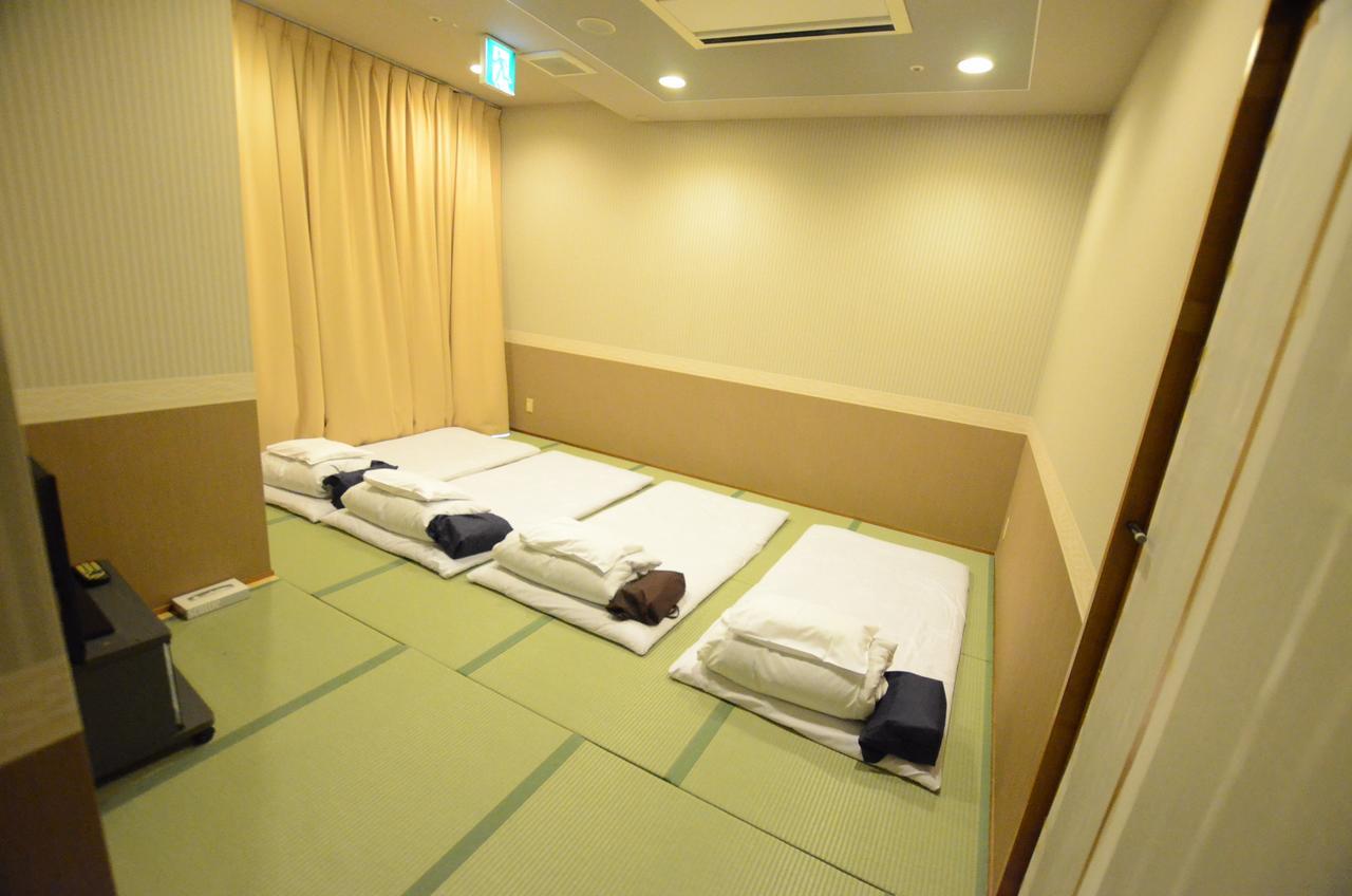 Kumamoto Capsule Hotel Екстер'єр фото