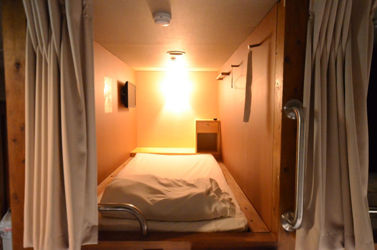 Kumamoto Capsule Hotel Екстер'єр фото