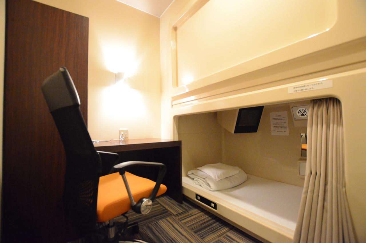 Kumamoto Capsule Hotel Екстер'єр фото